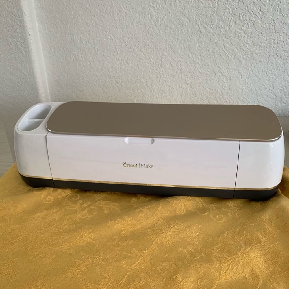 Cricut Maker
